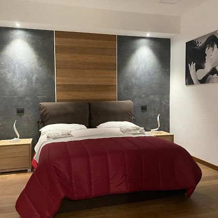 Eutuxia Apartment Taranto Ngoại thất bức ảnh