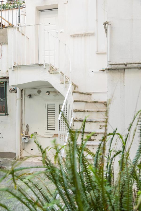 Eutuxia Apartment Taranto Ngoại thất bức ảnh